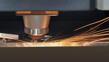Application de machine de découpe au laser dans le champ de produits creux